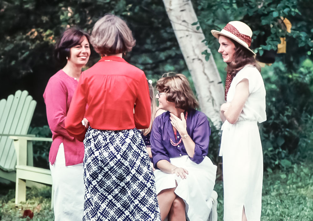 Liz with Pennock clan - July 1980