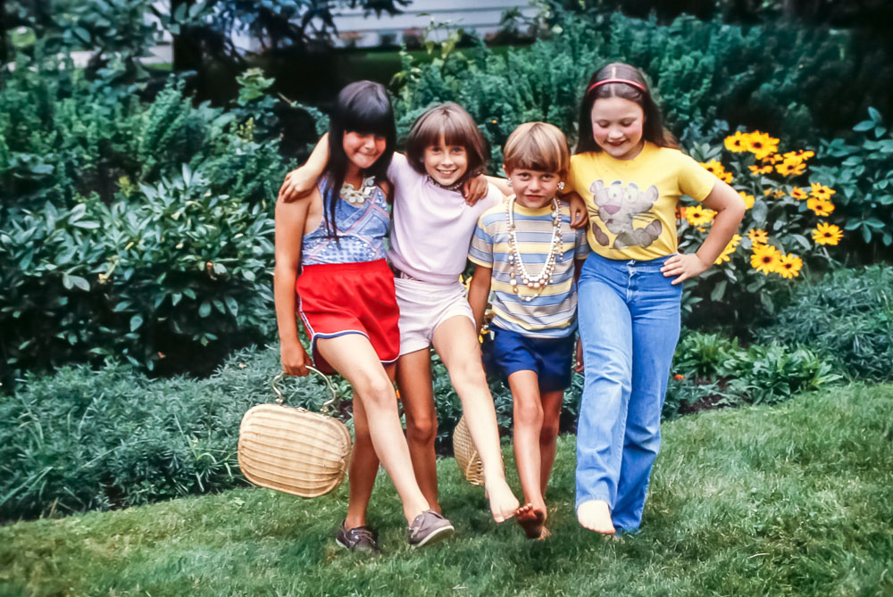 Jody, Lisa, Andrew, and Elizabeth - Pickford - September 1981