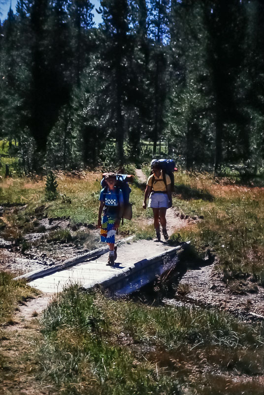 Hiking to Shoshone Lake, 2987