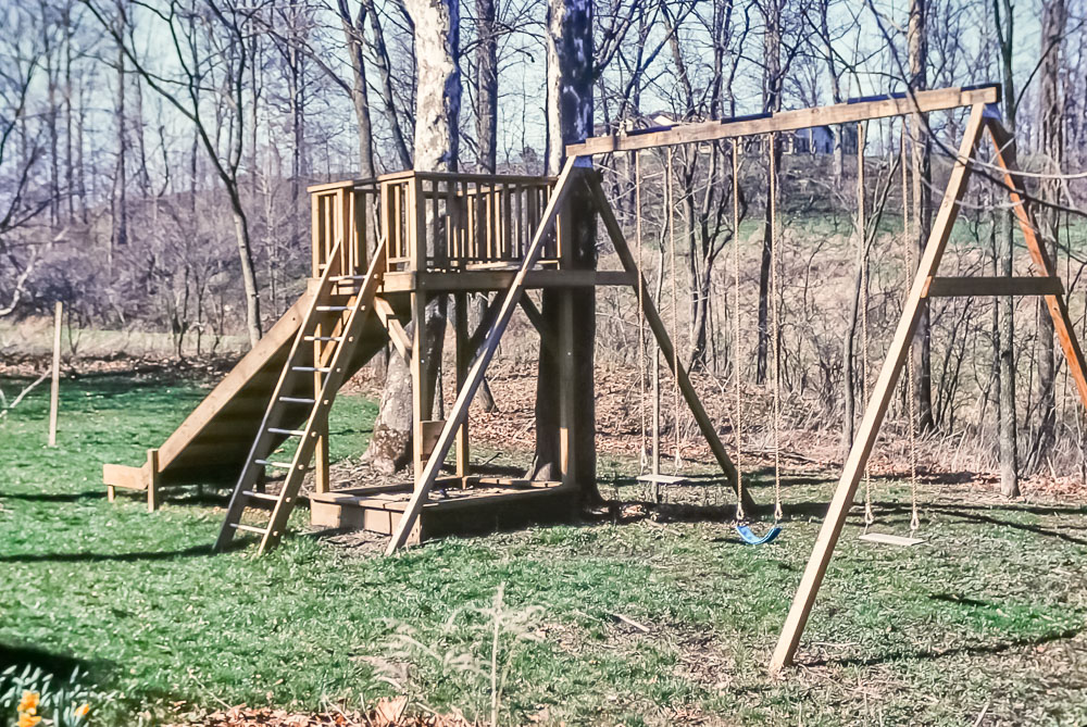 1994 Slide and swings